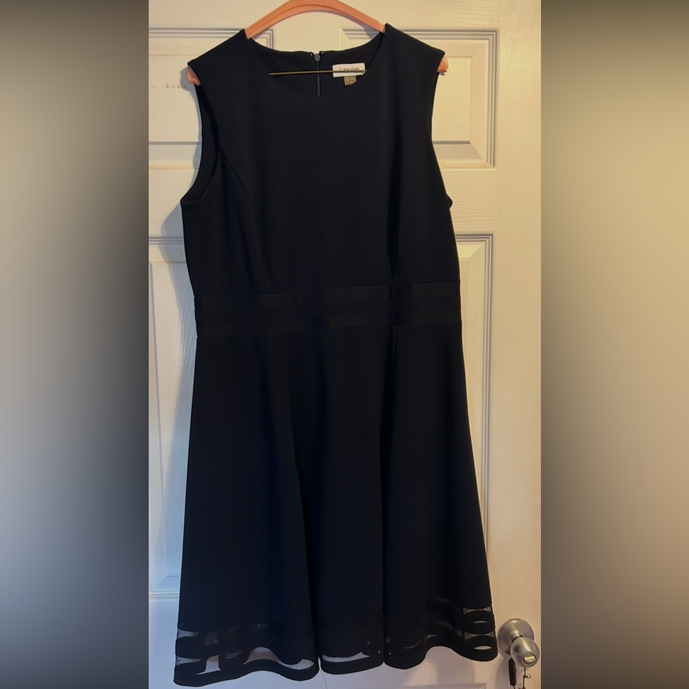 Classic Sleeveless Navy Dress - Elegant A-Line